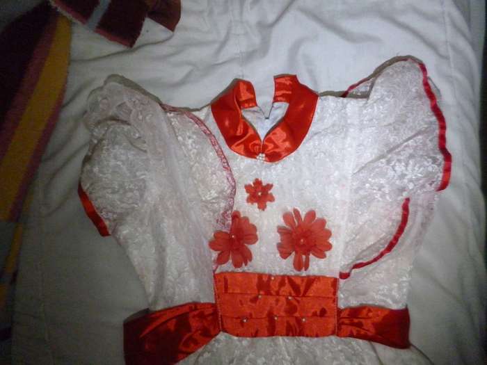 Girls Party Dress    age  7-12