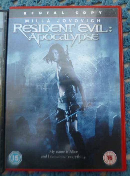 Resident Evil   [ 3 disks ] Evil never dies  Retribution  Apocalypse