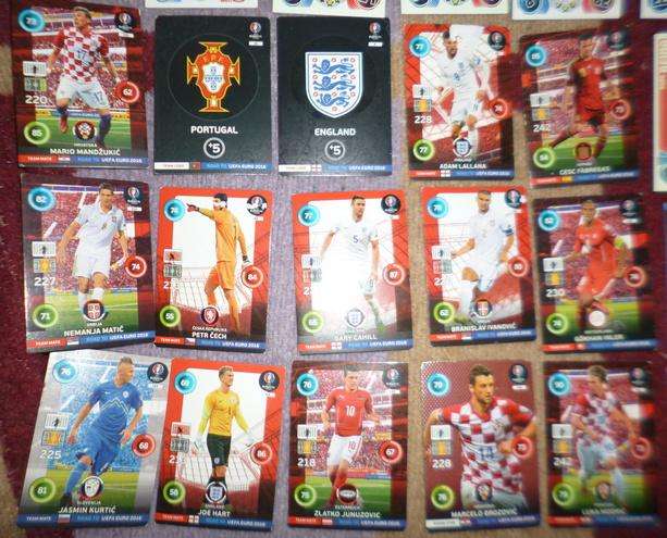Topps Match Attax Trading Cards x 133  in Topps Tin