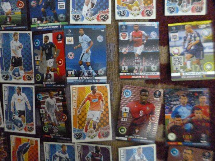 Topps Match Attax Trading Cards x 133  in Topps Tin