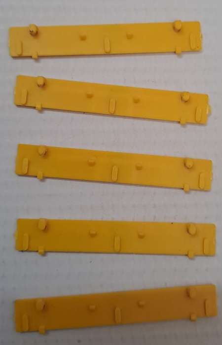 Model Trains HO 6 x Car carrier name boards.
