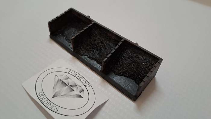 Model Trains HO - Coal Storage Bins - 90mm x 28mm x 17mm