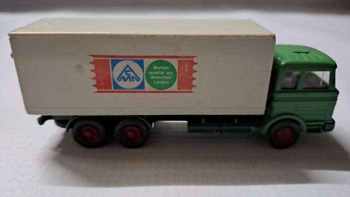 Model Trains 1:87 HO 1 x Wiking Mercedes-Benz truck CMN.
