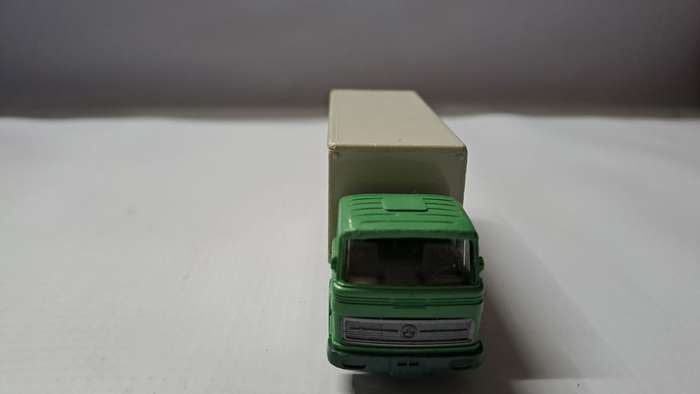 Model Trains 1:87 HO 1 x Wiking Mercedes-Benz truck CMN.