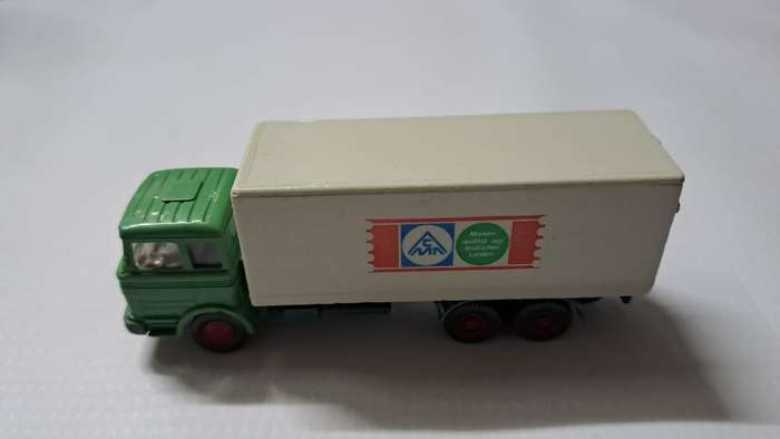 Model Trains 1:87 HO 1 x Wiking Mercedes-Benz truck CMN.