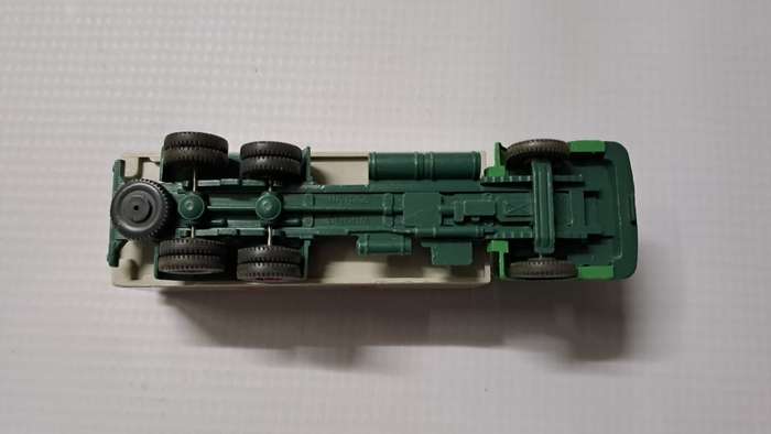Model Trains 1:87 HO 1 x Wiking Mercedes-Benz truck CMN.