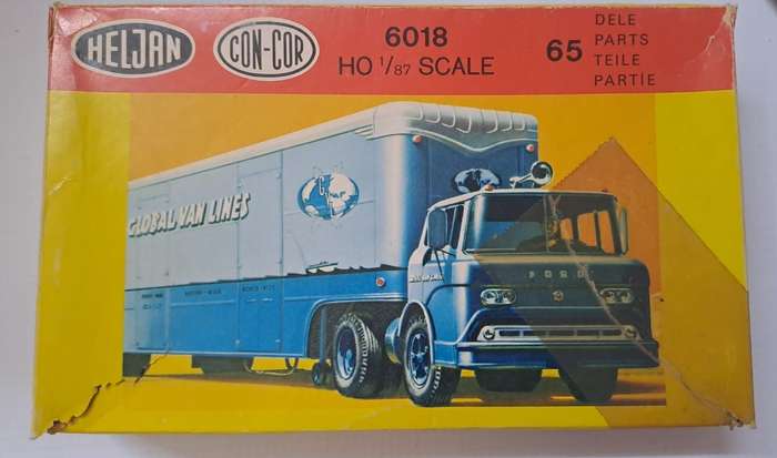 Model Trains/Trucks HO 1 x Heljan Kit Global van Lines. (Box damaged)