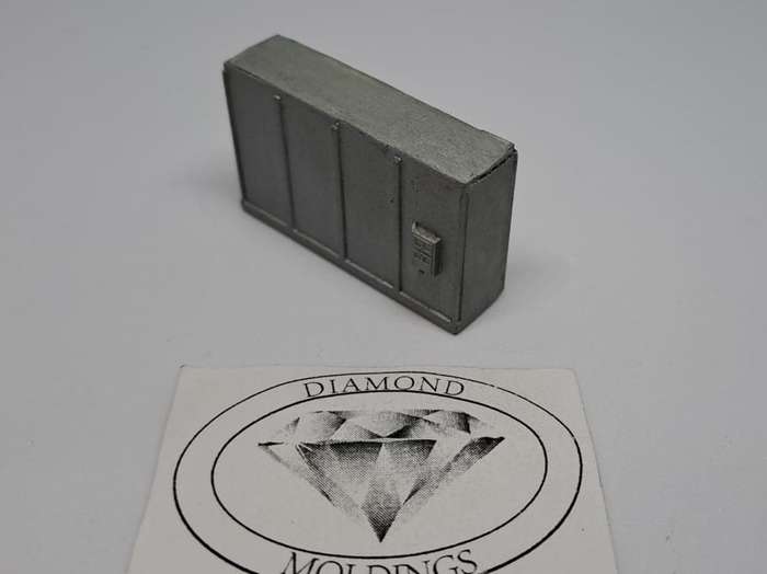 Model Trains HO 1 x Electrical Box Long - 42mm x 12mm x 25mm