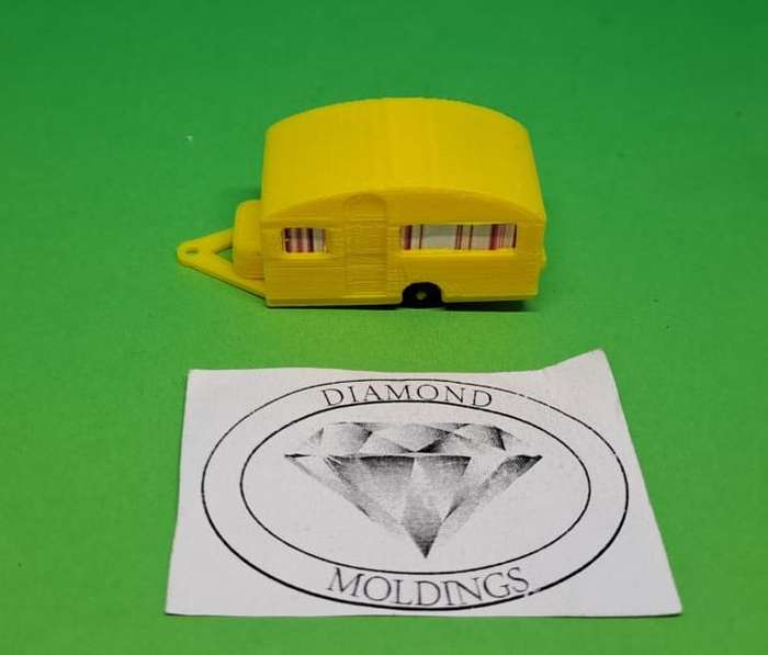 Model Trains HO 1 x Caravan - Yellow - 46mm x 18mm x 21mm
