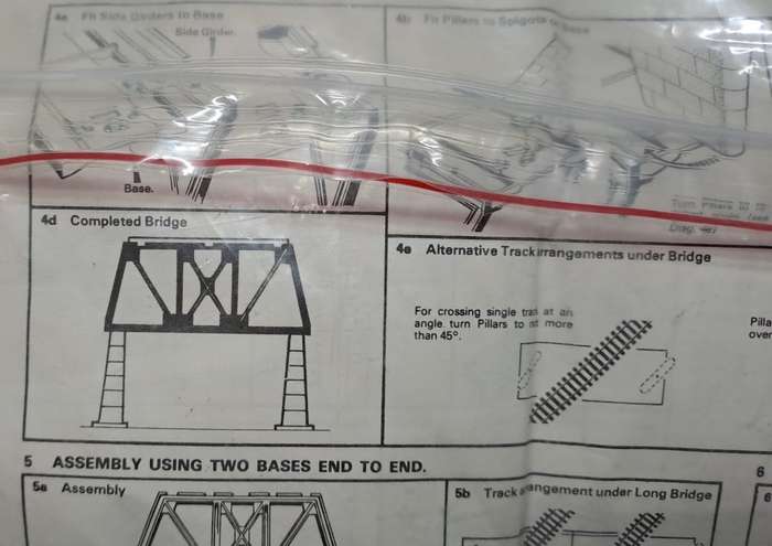 Model Trains H0 Scale 1 x Hornby Three High Level Piers Girder Bridge. 160 x 60 x 10mm Kit as is.