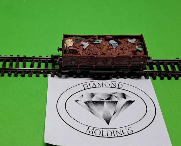 Model Trains N Scale - Mineral Load - Minerals (x1) Arnold Rapido Scrap Metal (Short)- 47 x 15 x 5mm
