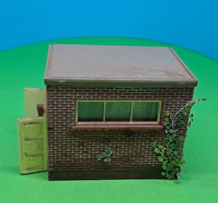 Model Trains HO Scale - Small Garage to go on side of building. 45mm x 35mm x 40mm.