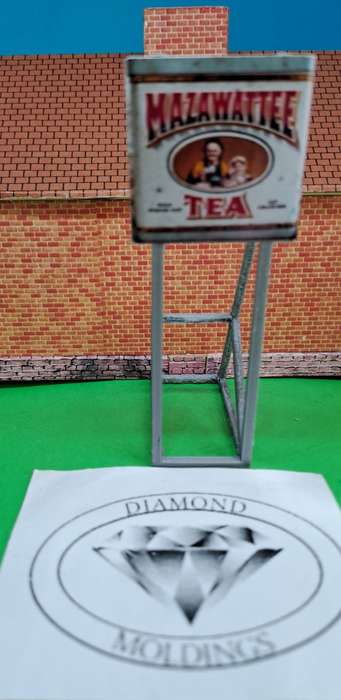 Model Trains HO 1 x Billboard 1900 + Mazawattee (Tin) - 30mm x 41mm x 82mm