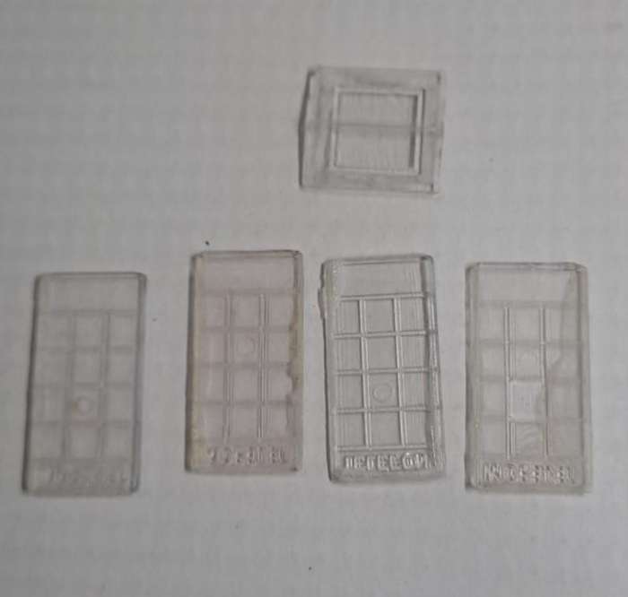 Model Trains HO 1 x Telephone Booth Kit