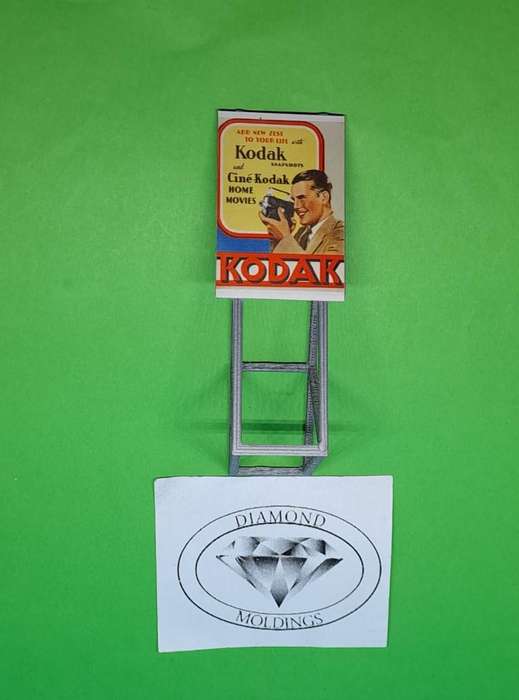 Model Trains HO 1 x Billboard 1950 + Kodak Home Movies - 30mm x 41mm x 82mm