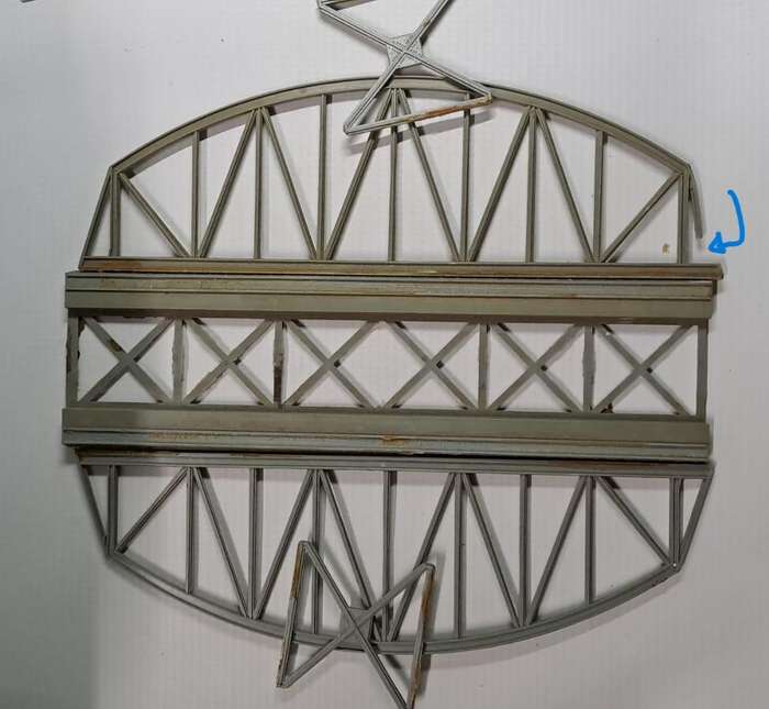 Model Trains HO 1 x Plastic single bridges. See pics. Kit