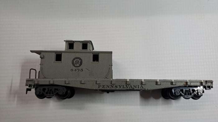 Model Trains HO 1 x Rivarossi  Pennsylvania, Maintenance Car, plastic wheels & Horn hook couplers.