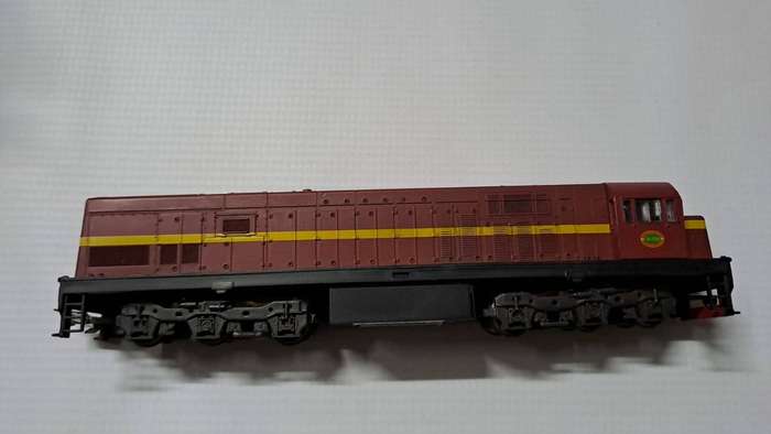 Model Trains H0-Scale 1 x SAR Class 34-509 Diesel Loco, DCC - Sapphire Decoder, Pre-owned, Unboxed