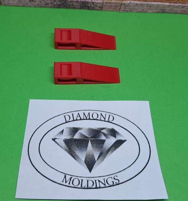 Model Trains 1/64 OO - Ramps with grid for Cars (x2, Red)
