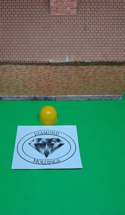 Model Trains HO - 1 x Recycling Bin Yellow (Glass) - 18mm Diameter x 16mm