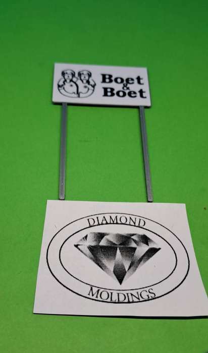 Model Trains HO 1 x Billboard - 2000 + Boet & Boet - 50mm x 3mm x 82mm (New board)