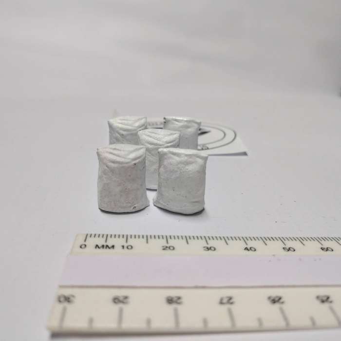 Model Trains HO 1 x Bags - Flour bags (x5 pack) - 15mm x 10mm x 20mm