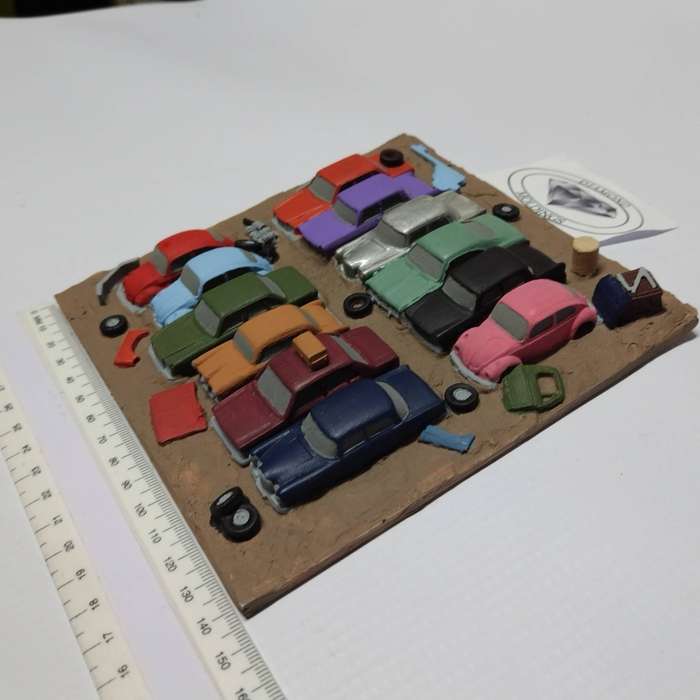 Model Trains HO 1 x Very Big Cars - 146mm x 143mm x 23mm.