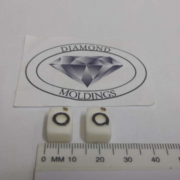 Model Trains HO-Scale - 1 x Washing Machine only (Pack of 2) - 10mm x 8mm x 12mm