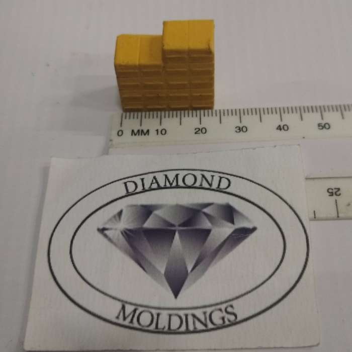 Model Trains HO - 1 x Paper Stacks Small - 24mm x 22mm x 10mm