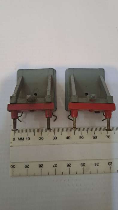 Model Trains 1:87 HO 2 x Hornby End stop metal.
