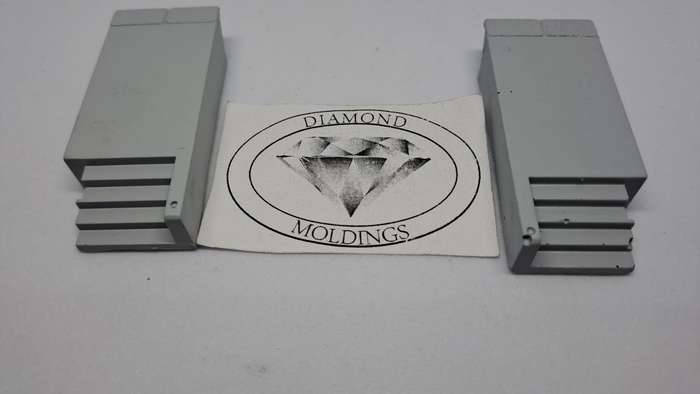 Model Trains HO - Platform Steps (x2) - 50mm x 21mm x 10mm