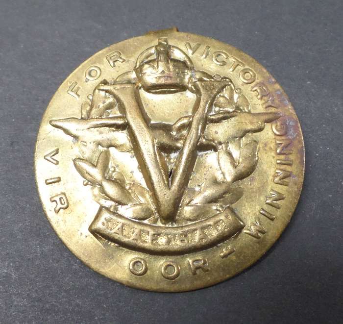 WWII SAAF 'V for Victory' badge