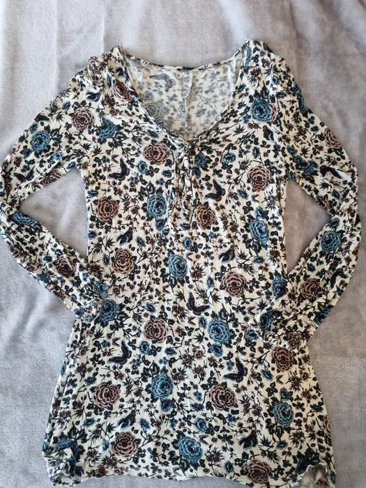 Womans top - size 34