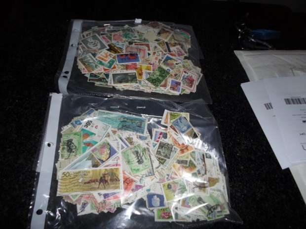 1560 X WORLD USED STAMPS OFF PAPER A GREAT LOT SEE PICS
