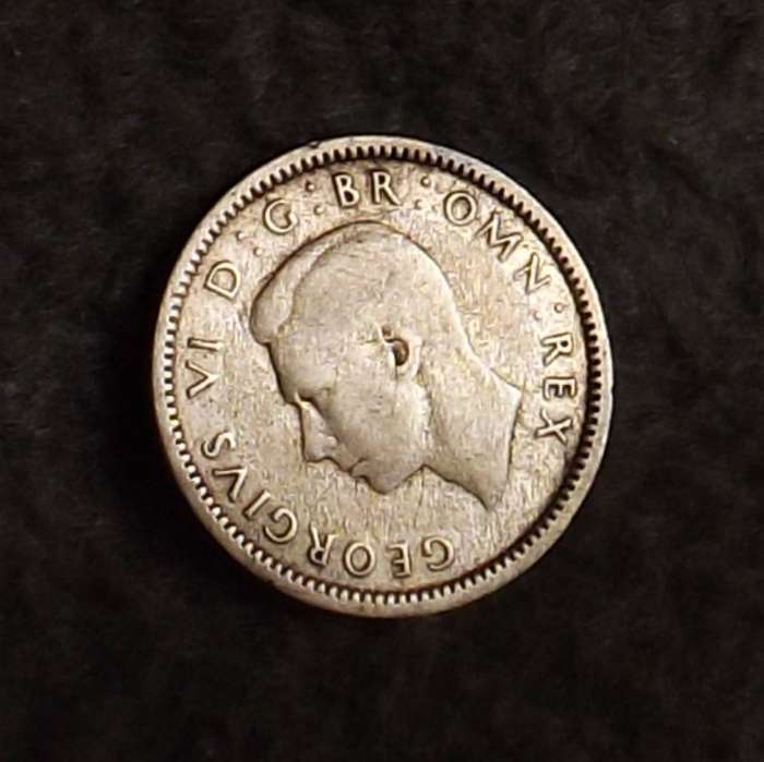 1940 Great Britain Silver 3 pence !