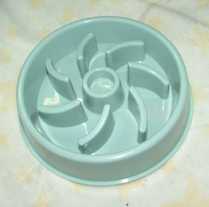 Slow eating bowl For cats and dogs