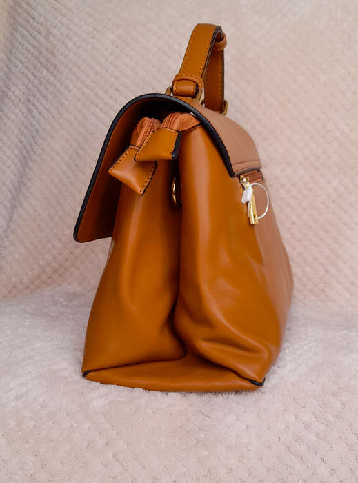 SA Fashion Master Piece: Ladies Handbag