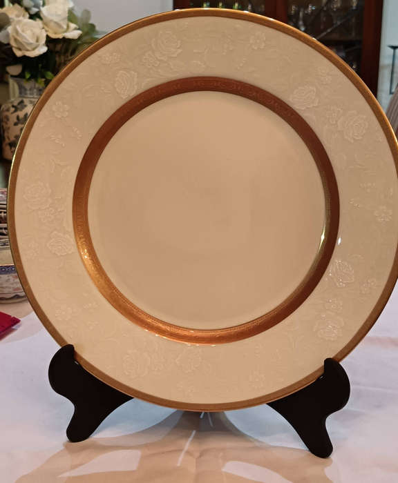 Antique Lace Plate by MIKASA China
