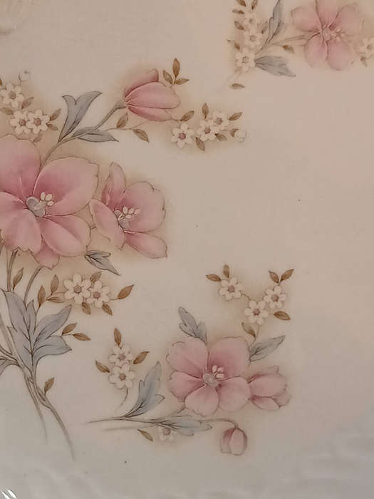 Vintage Kakuzyu Japanese porcelain serving dish