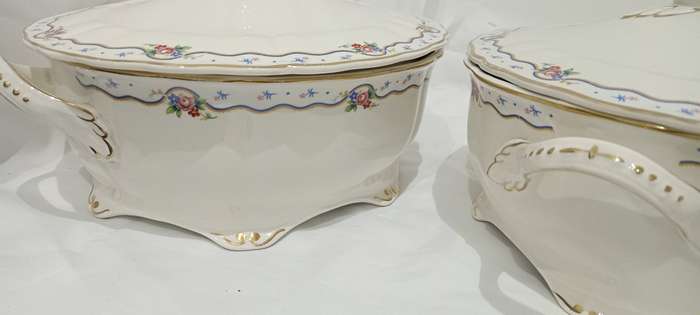 Vintage Grindley 'Marlborough' servers