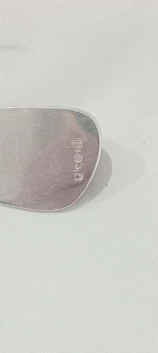 Vintage sterling silver pendant with agate stone