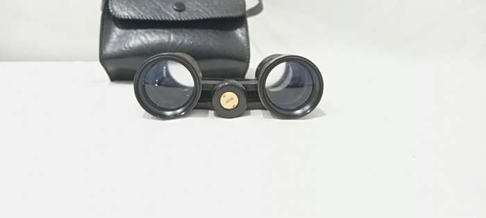 Vintage Carton Opera binoculars