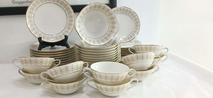 Vintage Noritake 'Kingswood' forty piece set