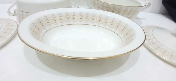 Vintage Noritake 'Kingswood' serving ware
