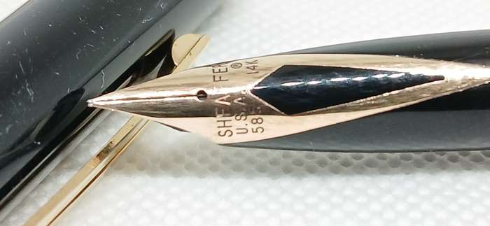 Vintage Sheaffer Targa fountain pen