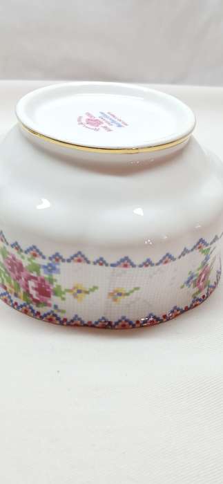 1940s Royal Albert 'Petit Point' sugar basin and milk jug