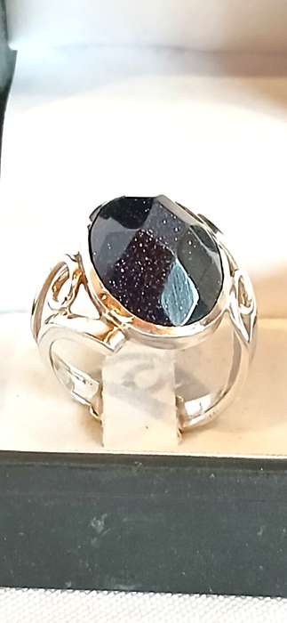 Sterling silver ring with sandstone