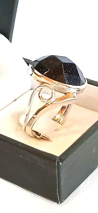 Sterling silver ring with sandstone