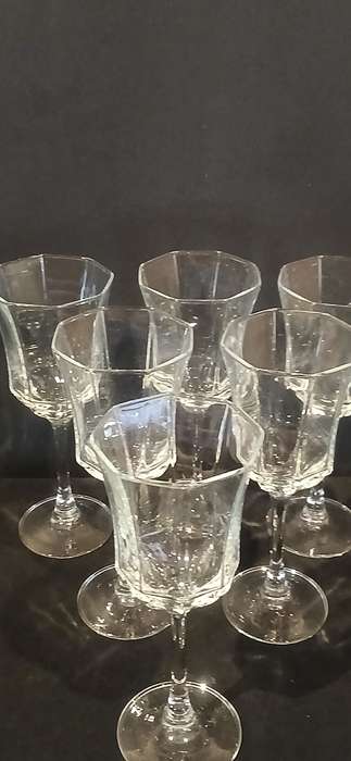 Vintage Luminarc 'Octime' white wine glasses