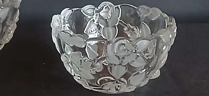 Vintage Walther 'Mikasa Bella Rose' bowls
